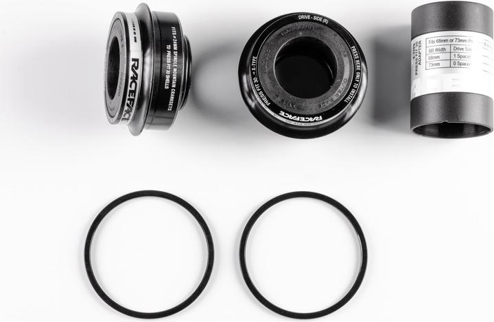 Actual product image Race Face X-Type bottom bracket PF30 73mm AM19