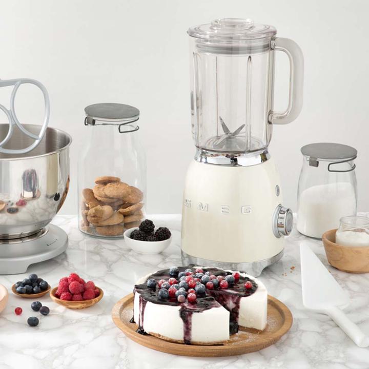 Produktbild Smeg BLF03CREU (800 W)