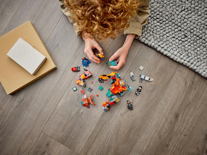 Actual product image LEGO Super Heroes 76194 Tony Stark's Sakaarian Iron Man (76194, LEGO Marvel)