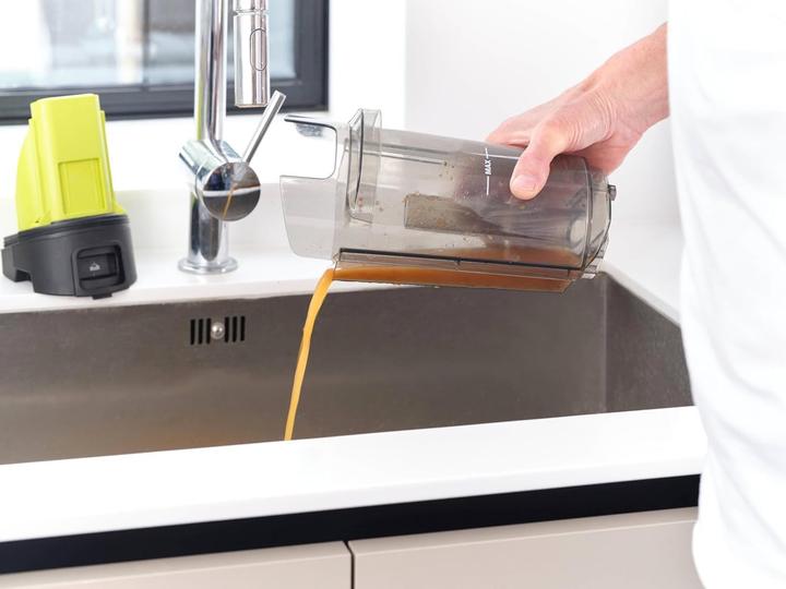 Image du produit Ryobi Akku-Hartbodenreiniger RHFC18BL-0 ohne Akku und Ladegerät (Aspirer + balayer)