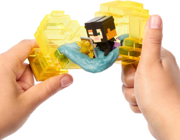 Actual product image Mattel Minecraft Mini Mode Potion Brewing Action Figures with Color Reveal (Characters May Vary)