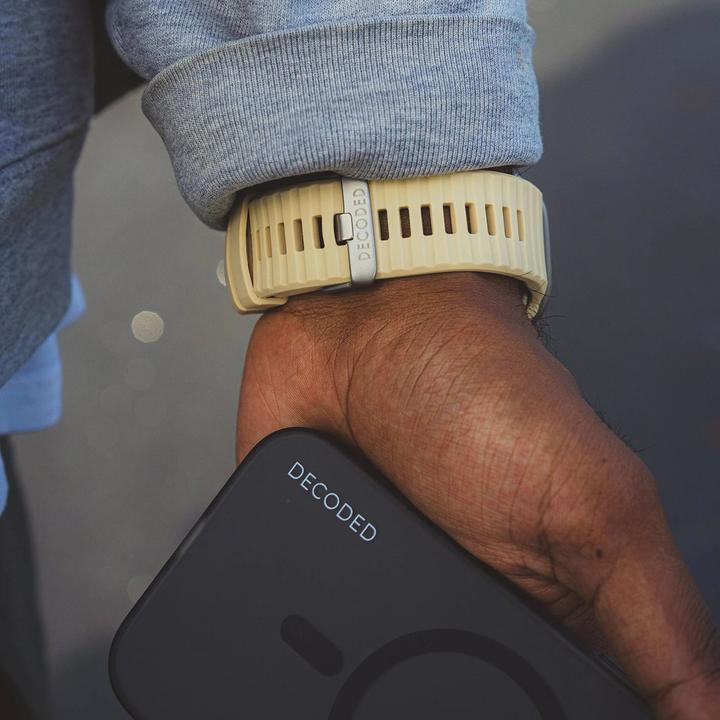 Actual product image Decoded Ultra Traction - Silicone wristband for Apple Watch (Liquid silicone, Silicone)