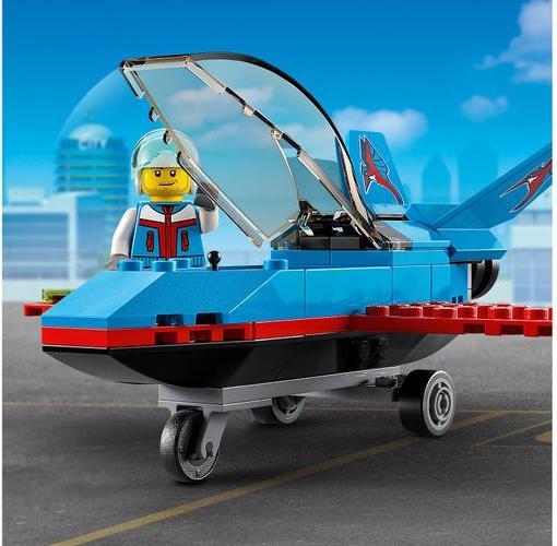 Actual product image LEGO Stunt Plane (60323, LEGO City)