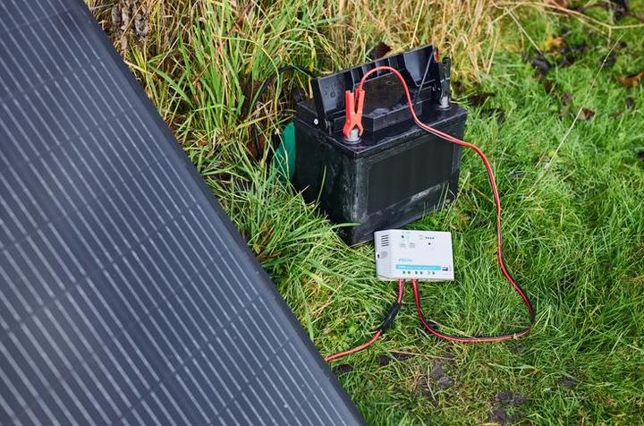 Produktbild Osram BATTERYcharge SOLAR 200W Monokristallines Solarmodul 200 W 12 V, 5 V (200 W, 10.50 kg)