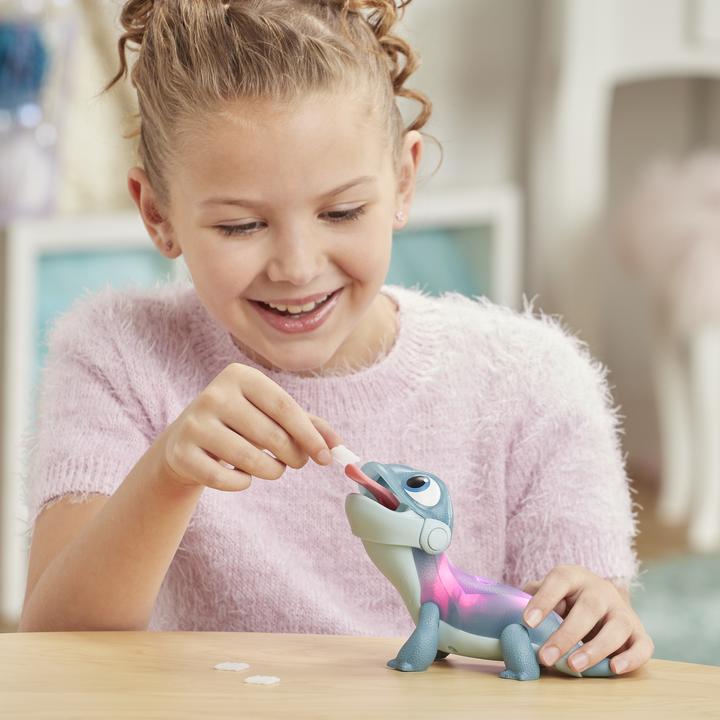 Produktbild Hasbro Frozen 2 Feuergeist mit Schnee- Snack