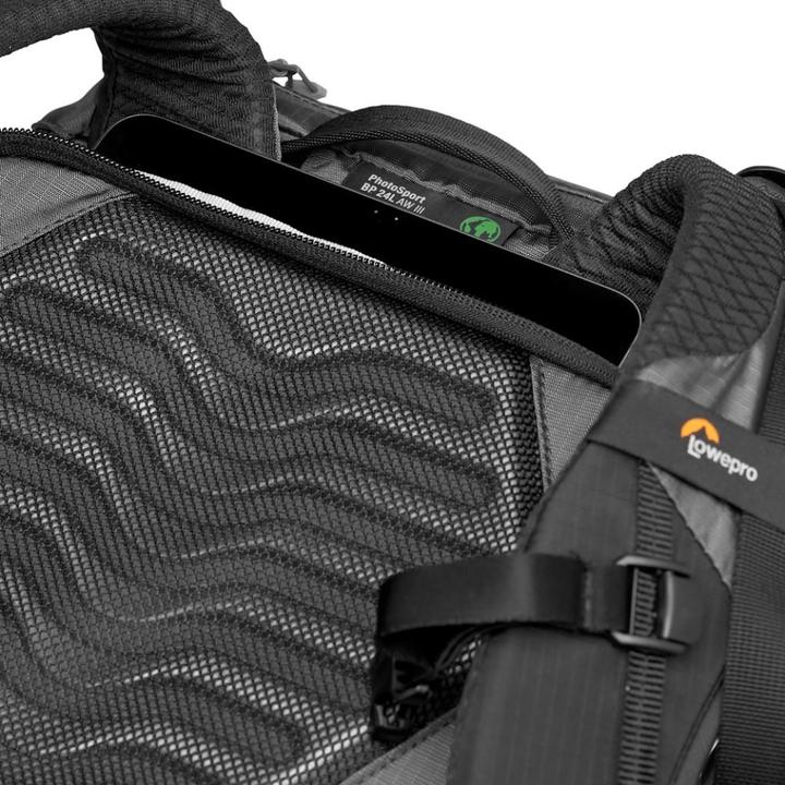 Actual product image Lowepro PhotoSport BP 24L AW III (Kamera Taschenerweiterung, Photo backpack, 24 l)