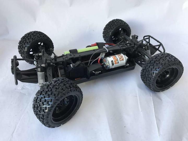 Produktbild DF-Models GhostFighter 4WD (RTR Ready-to-Run)
