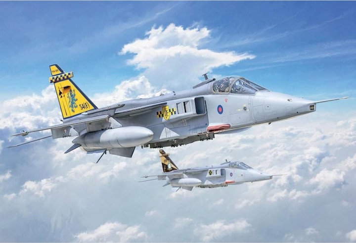 Actual product image 1:72 Sepecat JAGUAR GR.1/3 R.A.F.
