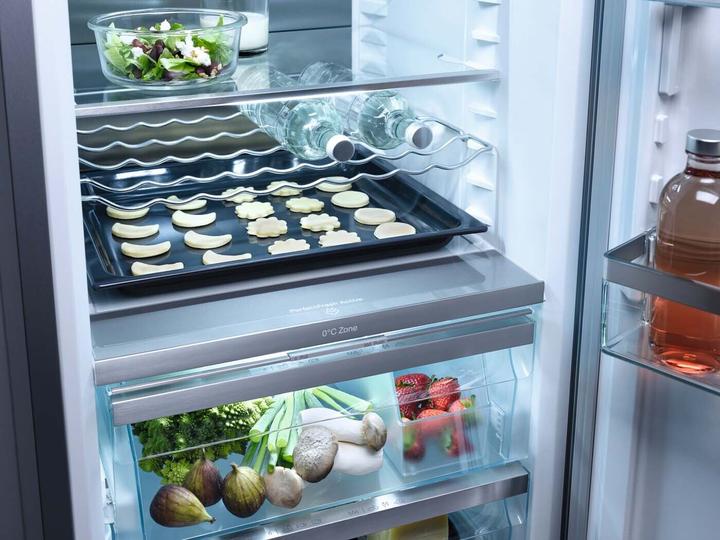 Actual product image Miele KFN 4898 AD (362 l)