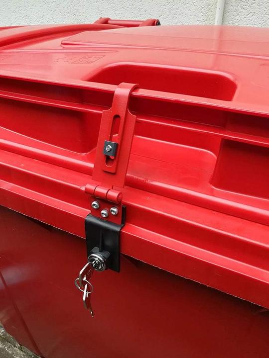 Actual product image CTS Waste container closure