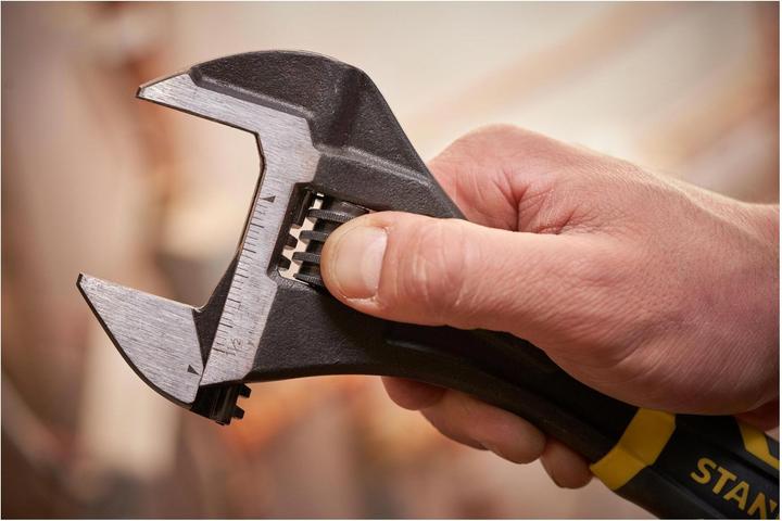 Produktbild Stanley FATMAX Verstellbarer Rollgabelschlüssel 6 mit BiMaterial Griff für hohen Komfort und Kontrolle (10  mm, 11 mm, 12 mm, 13 mm, 14 mm, 15 mm, 16 mm, 17 mm, 18 mm, 19 mm, 20 mm, 21 mm, 22 mm, 23 mm, 24 mm, 3 mm, 4 mm, 5 mm, 6 mm, 7 mm, 8 mm, 9 mm)
