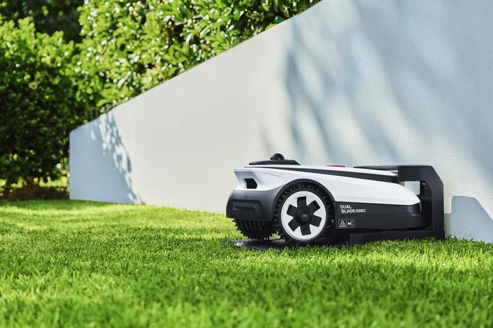 Actual product image Ecovacs GOAT A1600 LiDAR Pro (1600 m²)