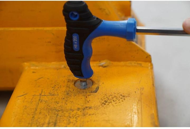 Actual product image Brilliant Tools BT041009