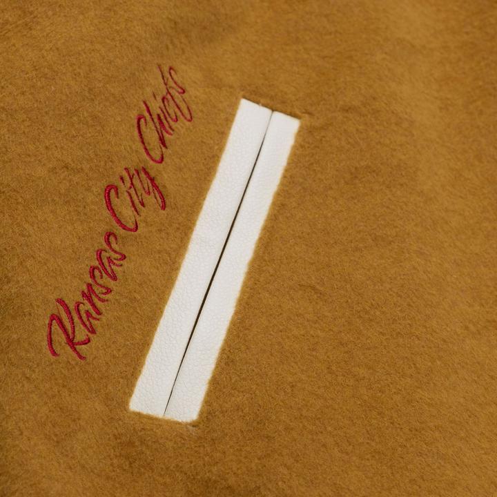 Produktbild Mitchell & Ness Varsity Jacke DUSTED Kansas City Chiefs - M (M)