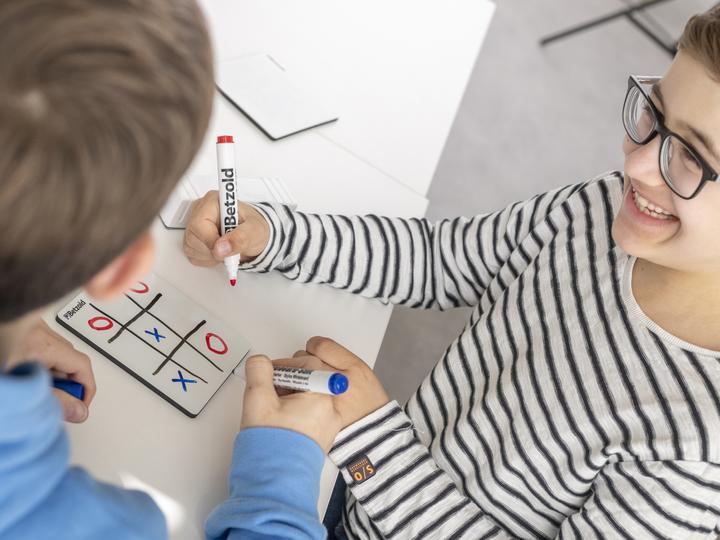 Produktbild Betzold Mini-Whiteboard (12.5 x 14 cm)