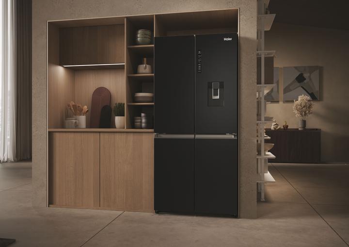 Actual product image Haier HCR3818EWPT Cube 83 Series 3 Refrigerator (463 l)