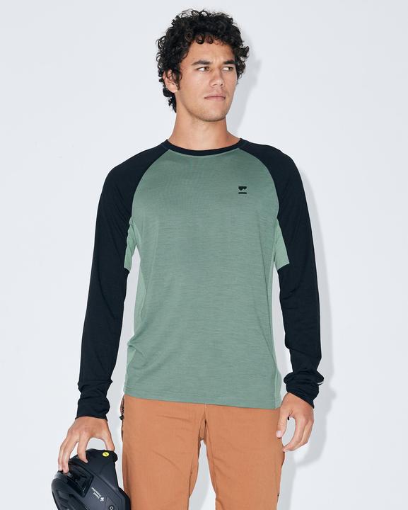 Actual product image Mons Royale Tarn Merino (L)