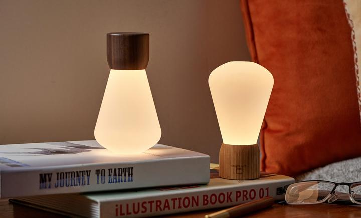 Image du produit Gingko Pentagon Desk Bulb