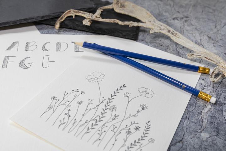 Image du produit Idena Crayon HB 4 pièces avec pointe de gomme FSC100%. (2 mm, HB, 4 x)