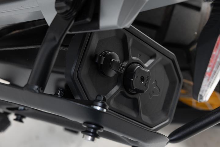 Immagine prodotto Sw Motech TRAX Toolbox in alluminio 3,3 l, argento (3.30 l)