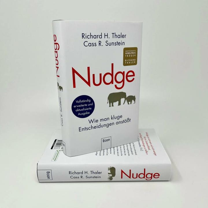 Immagine prodotto Nudge (Tedesco, Cass R. Sunstein., Richard H. Thaler, Stephan Gebauer, 2022)