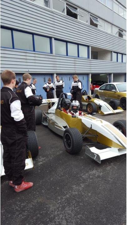 Produktbild Tourenwagen BMW M3 fahren (1 Person)