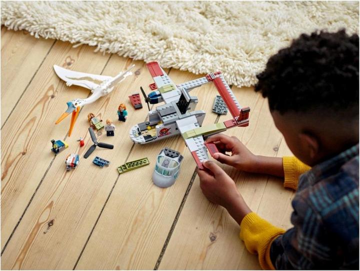 Actual product image LEGO Quetzalcoatlus: Aircraft raid (76947, LEGO Jurassic World)