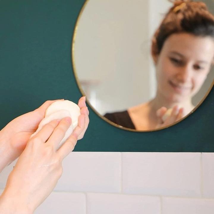 Produktbild Comme Avant Natural and Solid Organic Makeup Remover with Jojoba Oil 40g (Reinigungstücher Gesicht)