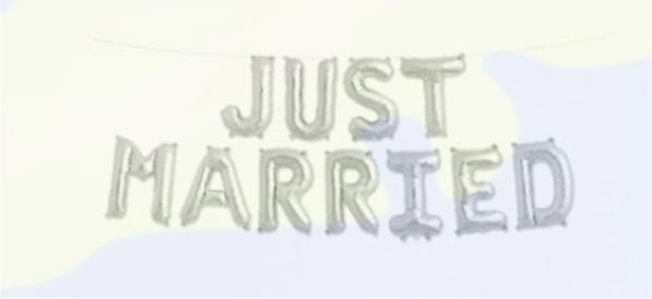 Immagine prodotto Ghirlanda Just Married, composto da lettere d'argento