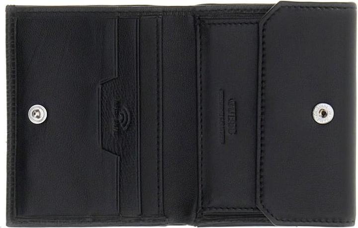 Actual product image Guess Milano Trifold S