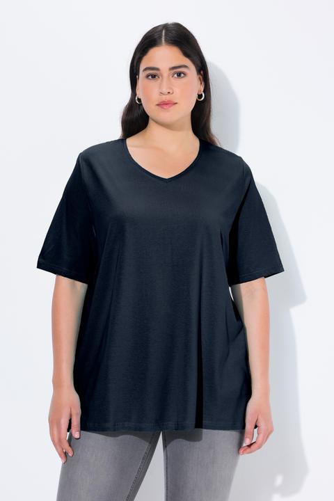 Image du produit Ulla Popken T-shirt à coupe évasée. Décolleté en V et manches courtes (56)