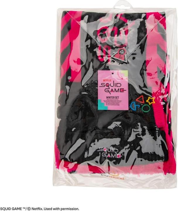 Actual product image Cinereplicas Squid Game scarf, beanie, gloves set Squid Game