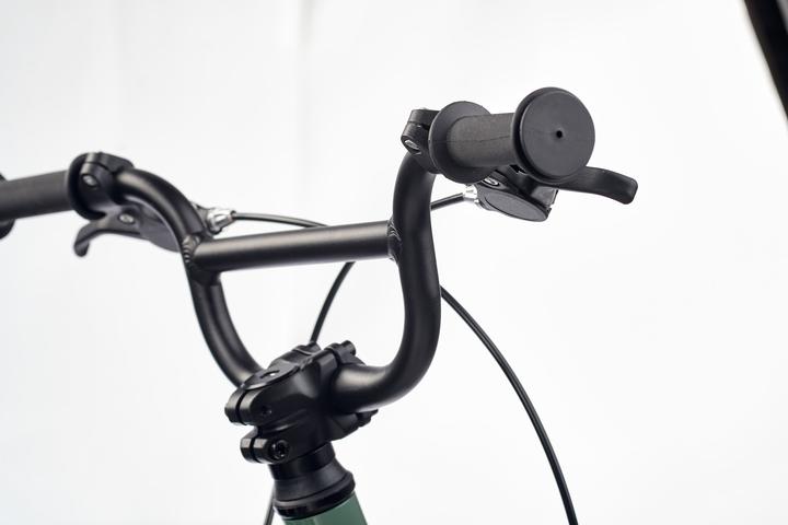 Produktbild Academy Grade 2 (14")