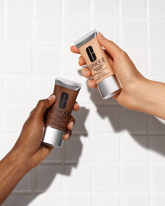 Actual product image Clinique Even Better - Refresh Hydrating and Repairing Makeup CN 58 Honey (CN 58 Honey)