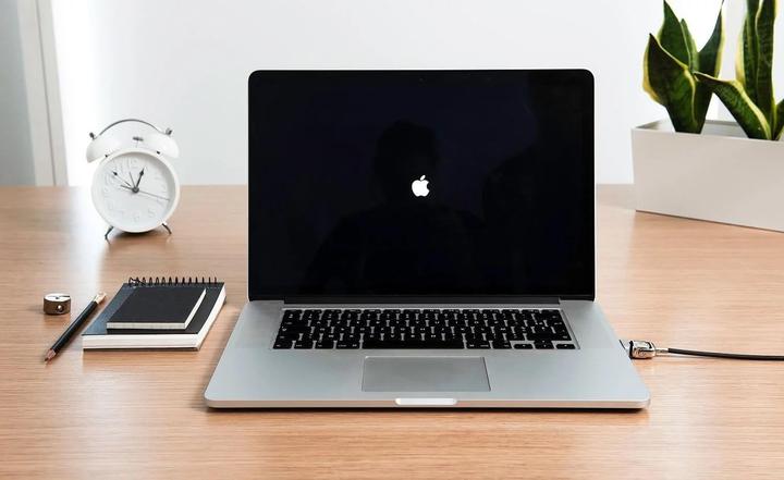 Actual product image Maclocks Ledge