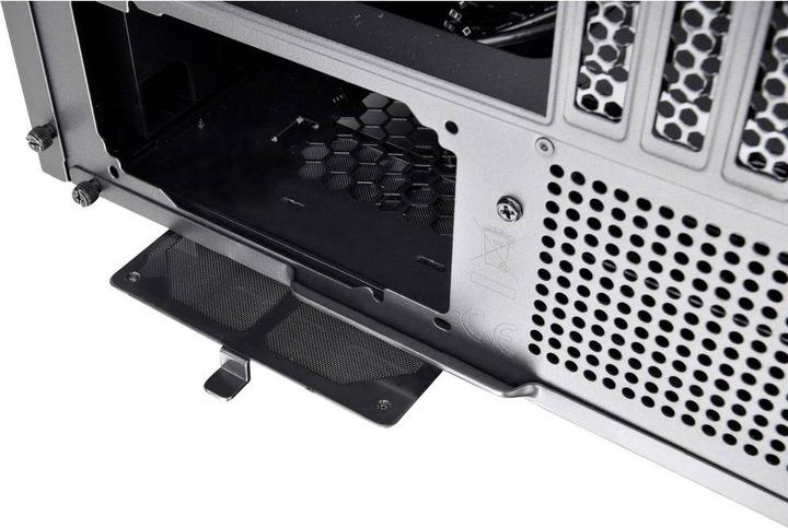 Actual product image Thermaltake Divider 200 TG Air Black (mATX)