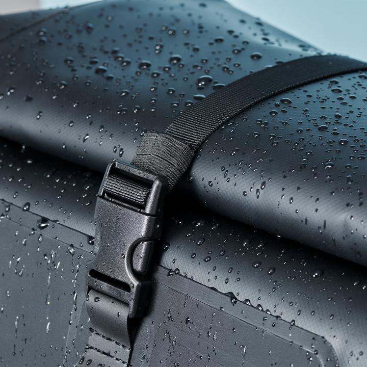 Produktbild Spigen AquaShield (35 l)