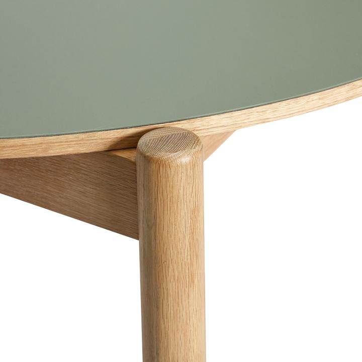 Image du produit Hübsch Oblique Esstisch Runde Olive (115 x 75 cm)