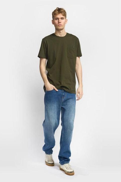 Actual product image Revolution Application (L)