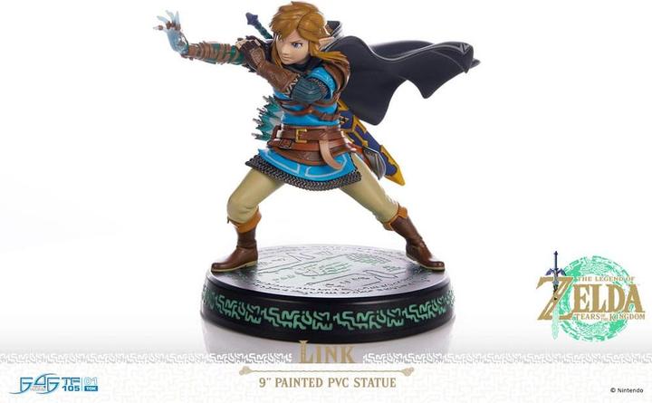 Actual product image First 4 Figures The Legend of Zelda: Tears of the Kingdom PVC Statue Link 18 cm