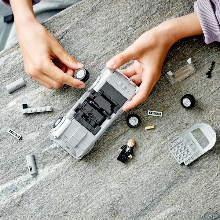 Actual product image LEGO 007 Aston Martin DB5 (76911, LEGO Speed Champions)