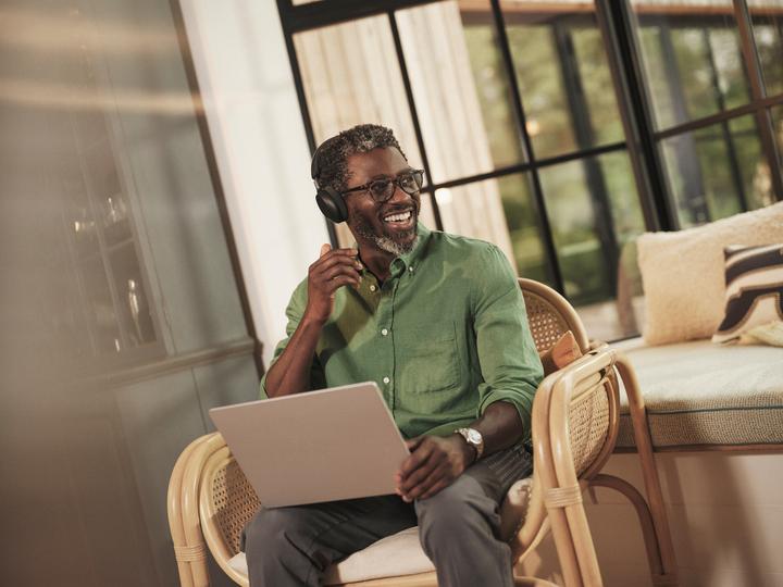 Produktbild Jabra Evolve3 75 UC + Ladestation (Kabellos, USB-C, Unify)