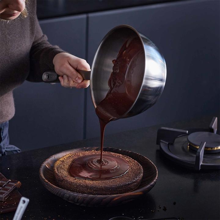 Actual product image Fiskars All Steel Sauté Pan, 2l (Frying pan, Stainless steel, 20 x 11.60 cm)