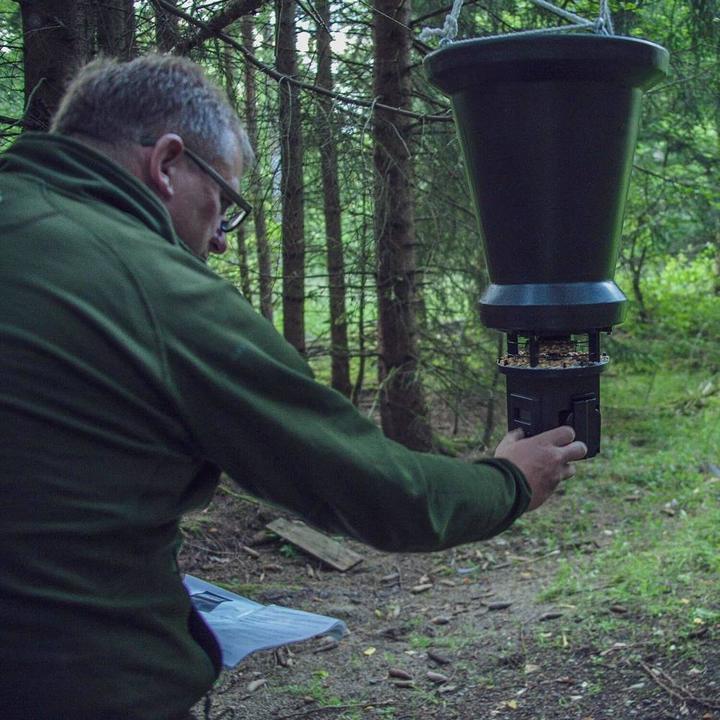 Produktbild Berger & Schröter Wildfutterautomat