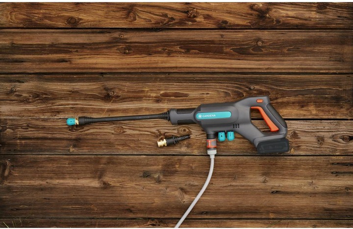 Actual product image Gardena AquaClean (Rechargeable battery operated)