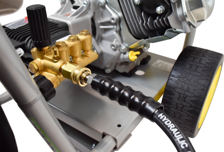 Produktbild Champion Power Equipment 289 Bar (4200 PSI) 15,1 LPM Hochdruckreiniger (Benzinbetrieb)