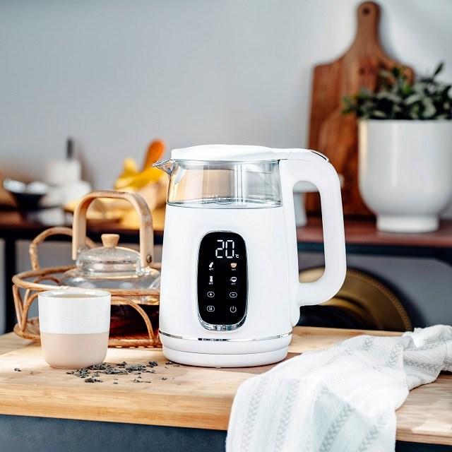 Produktbild Adler AD 1305 elektrischer Wasserkocher weiss/silbern (1.70 l)