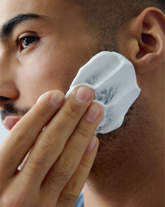 Actual product image NIVEA MEN Men Sensitive (200 ml, Shaving gel)