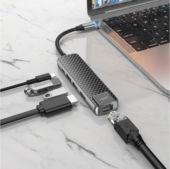 Actual product image Onit Multiadapter (USB-C, 5 Ports)