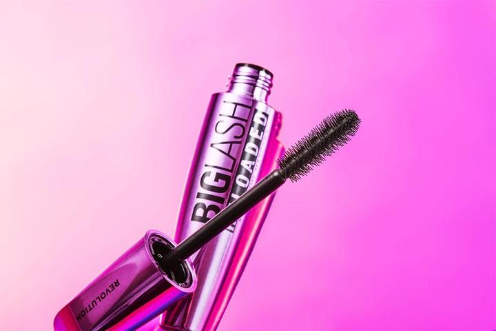Actual product image Makeup Revolution Big Lash Reloaded Volume Mascara - Volume Mascara 8 g - 0.0g (Black)